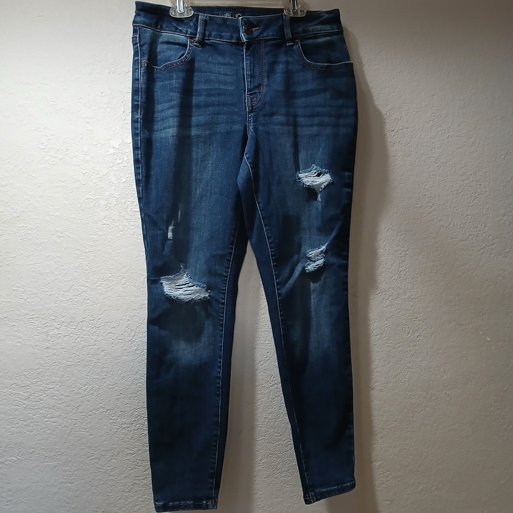 maurices mid rise m short Stylish Distressed Blue Jeans for Women